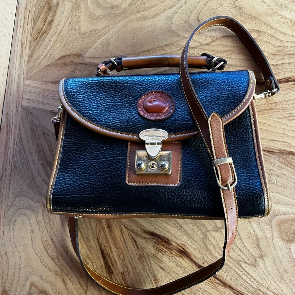 Rooney and Bourke All Weather Leather Vintage Crossbody Lockhart Purse